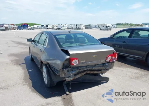 2010 Chevrolet Malibu Ls z USA, uszkodzony, nr VIN 1G1ZA5EK4A4157965